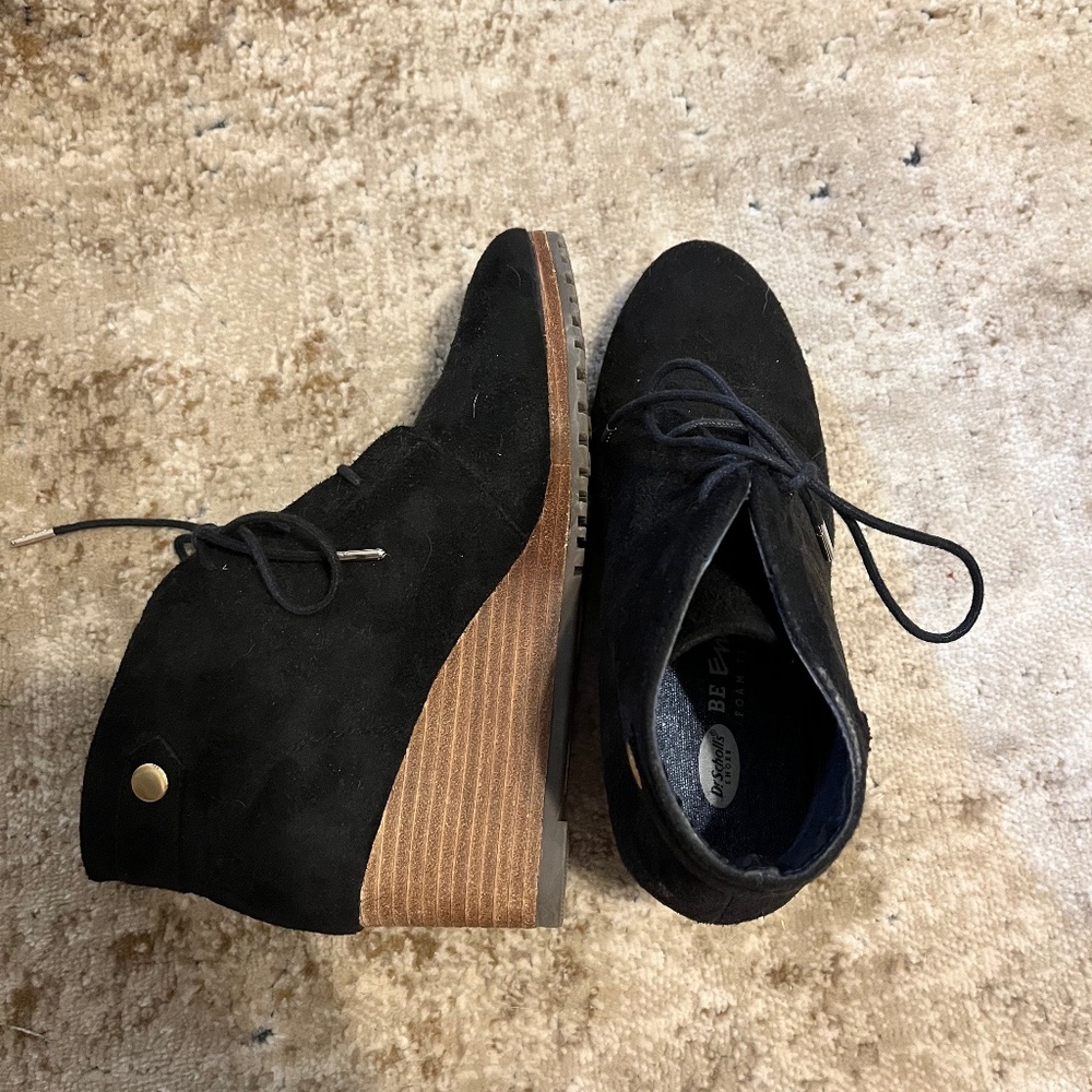 Dr. Scholl’s black booties